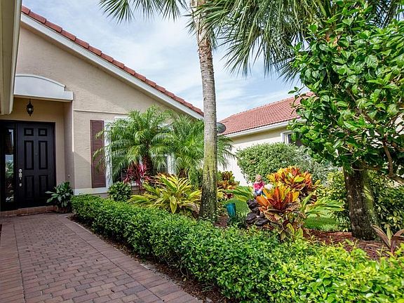 Home For Sale In Falcon Trace