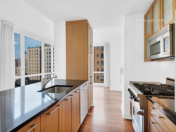 3rd image of 200 W End Ave APT 12C