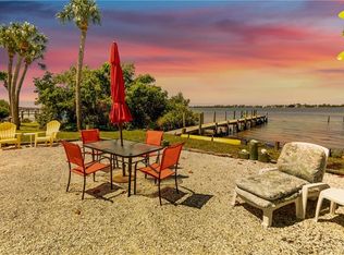 554 S McCall Rd, Englewood, FL 34223