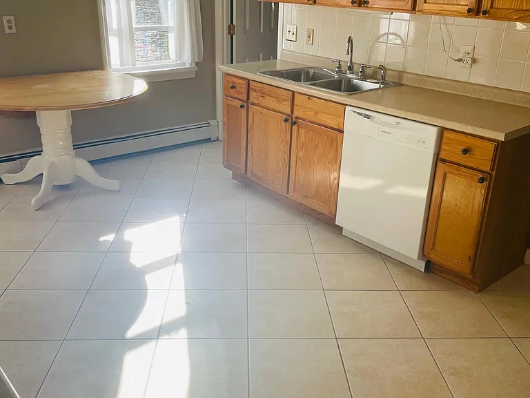 634 East St #2 — Photo 7