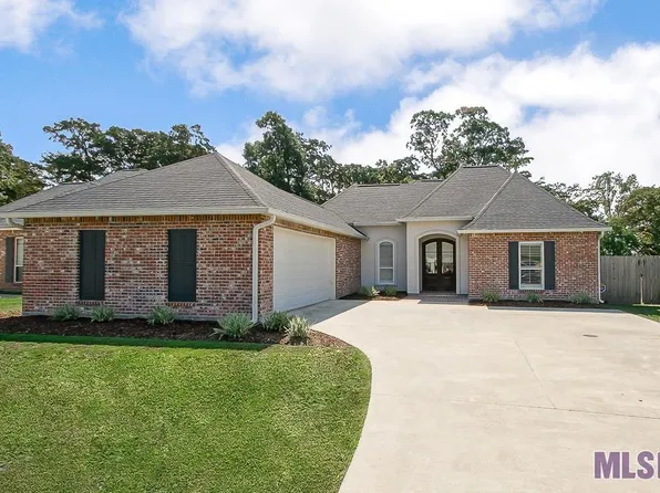 4900 Pointe Prospect Dr, Oscar, LA 70762