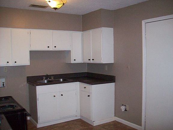5th image of 514 Johnson Dr