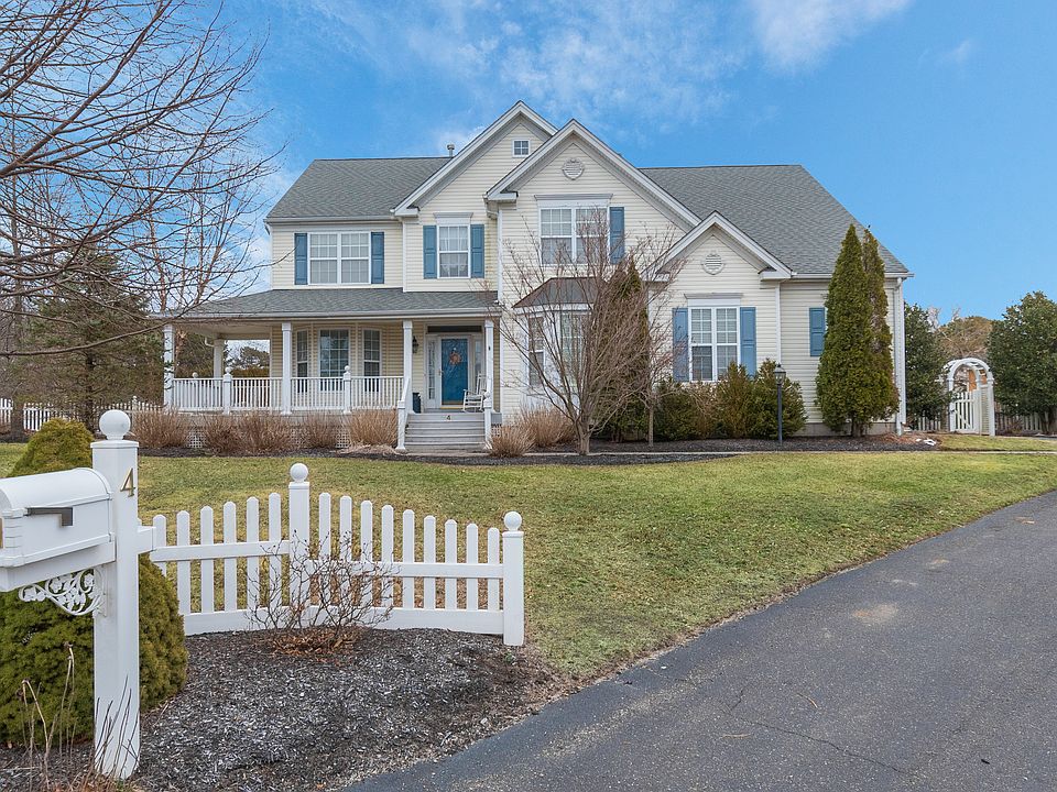 1st image of 4 Salem Ct
