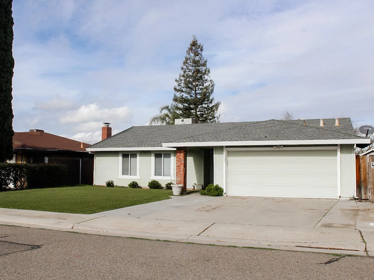 2623 Oregon Ave photo 1