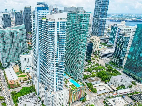 60 SW 13th St APT 4018, Miami, FL 33130