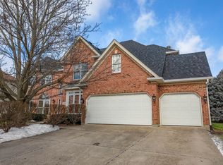 1520 Greenlake Dr, Aurora, IL 60502