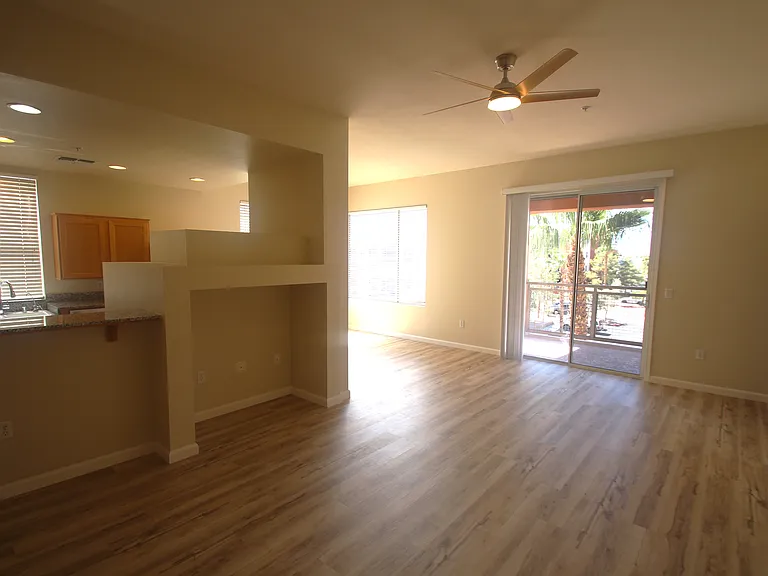15 E Agate Ave #408 — Photo 6