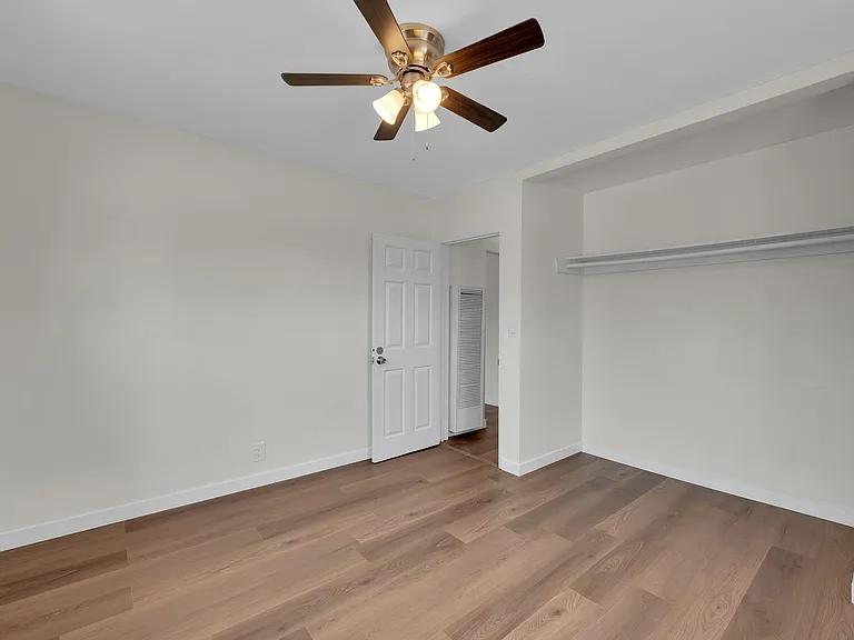 4366 Hilltop Dr — Photo 9