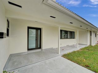 517 N Rainbow Dr, Hollywood, FL 33021