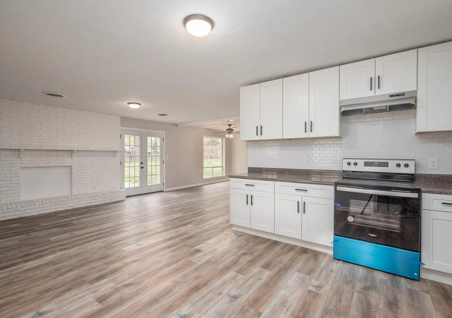 709 Ponderosa — Photo 4