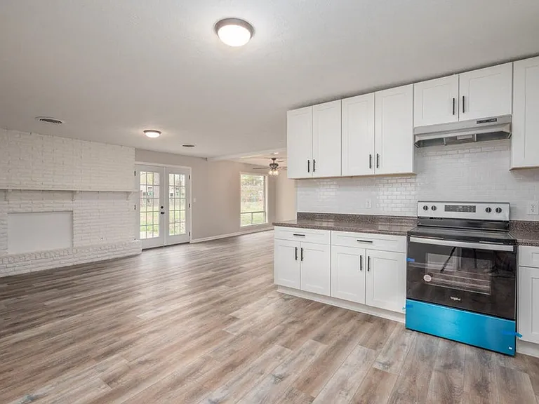 709 Ponderosa Dr — Photo 4
