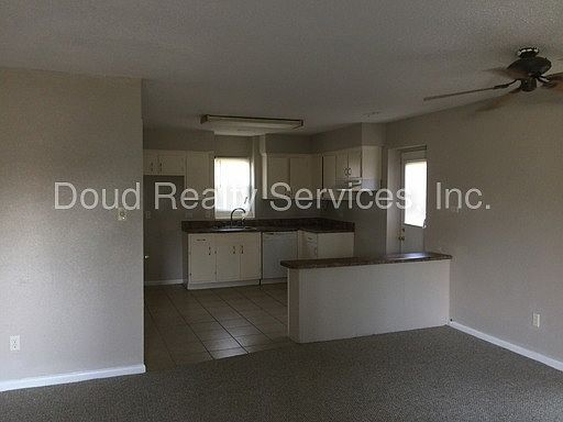 3rd image of 300 Garcia Dr APT A