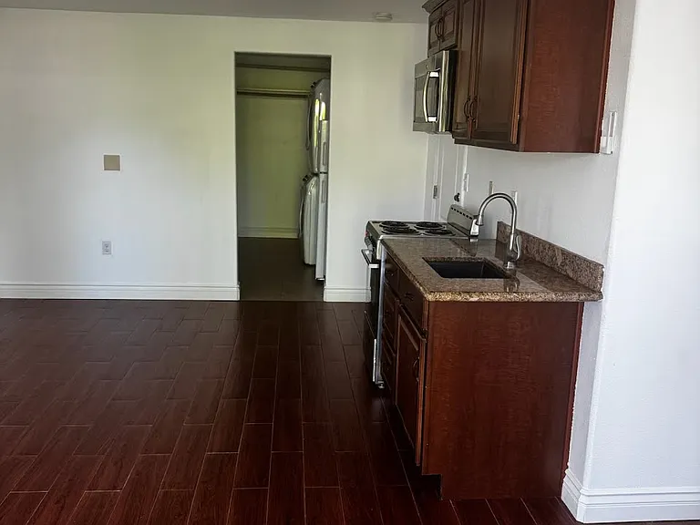 136 Margarido Dr #B — Photo 6