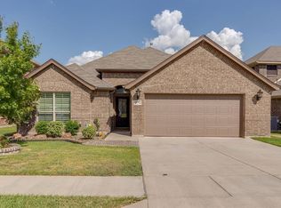6032 Shiner Dr, Fort Worth, TX 76179