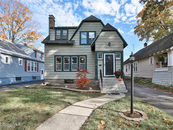 1318 Garner Avenue, Schenectady, NY 12309