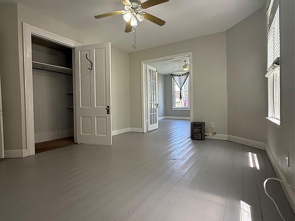 5th image of 2121 Avenue K