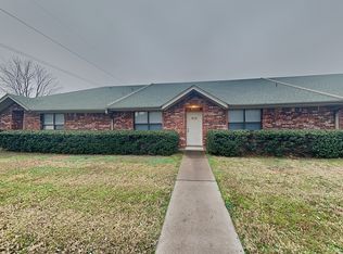 950 Austin Ct, Weatherford, TX 76086