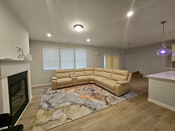 4th image of 1270 Jordan Brook Dr