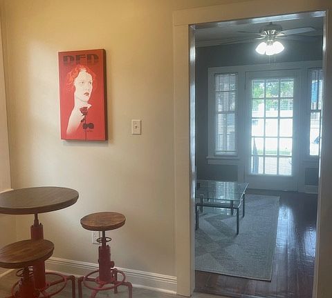 5th image of 2626 Amelia St