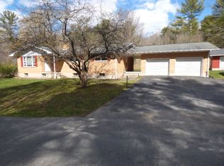 357 Mount View Rd, Ghent, WV 25825