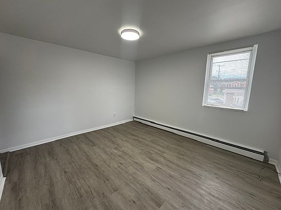 4th image of 119 W Main St APT 3