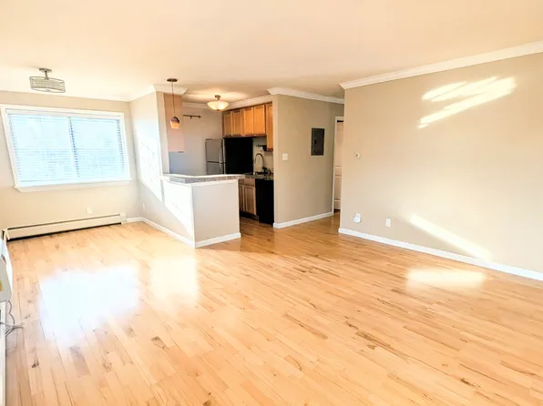 1062 N Josephine St, Denver, CO