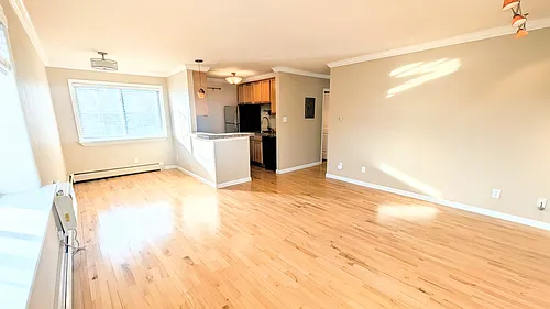 1062 N Josephine St #6 Photo 1