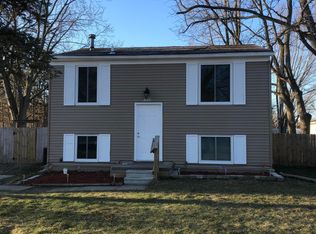 3025 Risdale Ave, Lansing, MI 48911