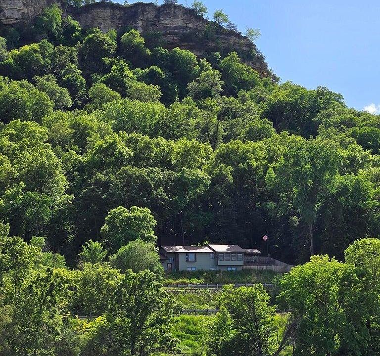 1st image of 43519 Twin Bluffs Dr