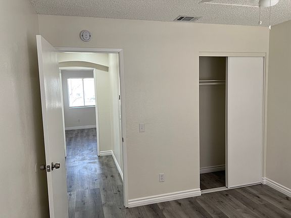 3rd image of 14717 Santa Fe Trl