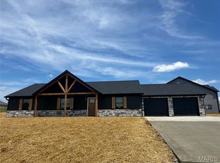 5729 Brady Dr, Hannibal, MO 63401