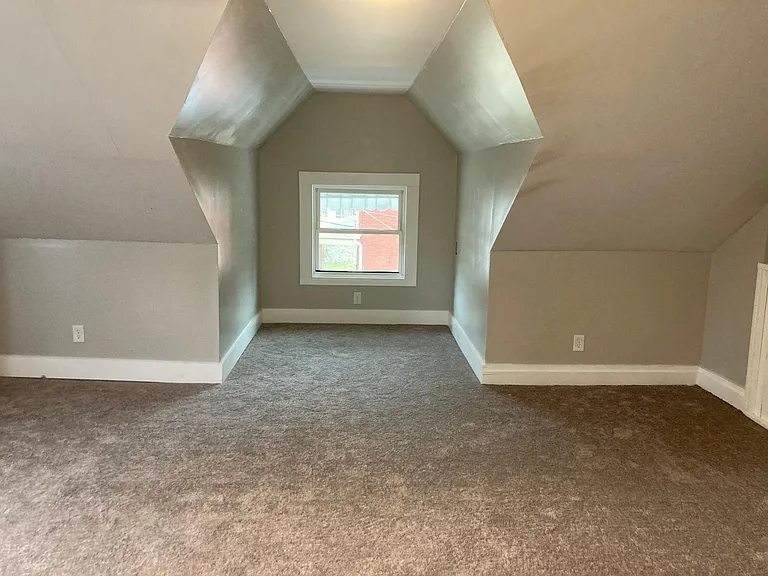 229 Flack St — Photo 4
