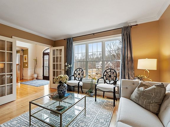 3rd image of 15 Appleton Rd