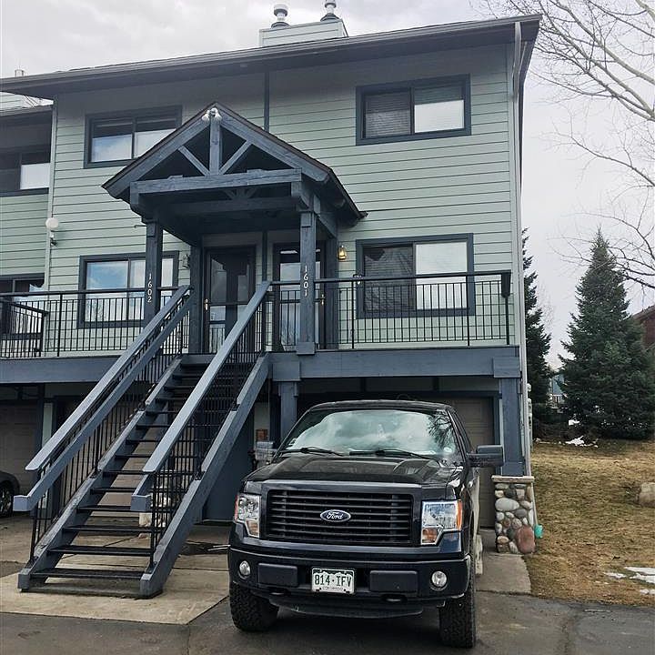1st image of 1601 Woodbridge Ct