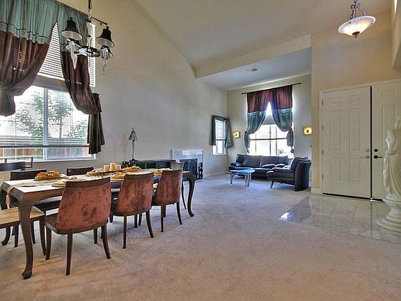 3rd image of 3288 Kloetzel Ln