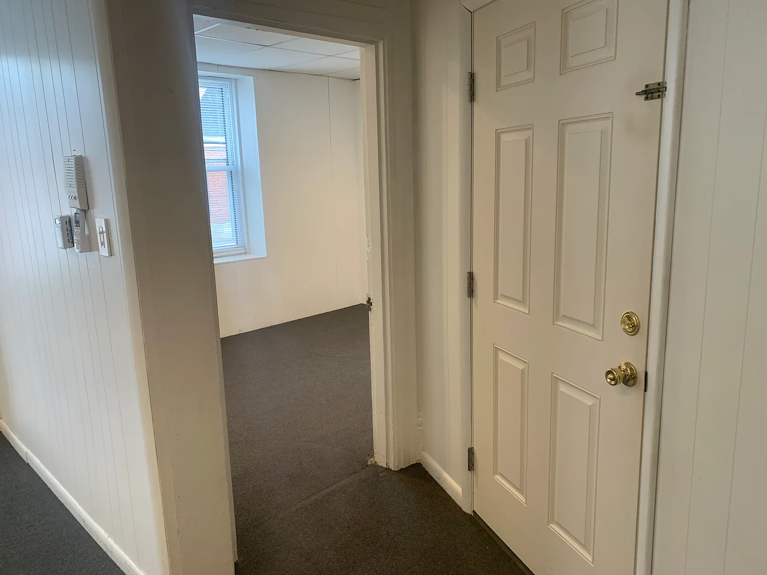 4 bed, 1200 sqft, $1,000 — Photo 2