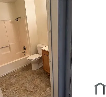 3605 Wellesley Dr NE #13 — Photo 1
