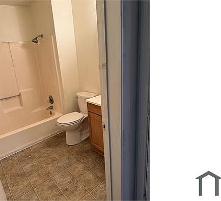 1st image of 3605 Wellesley Dr NE APT 13