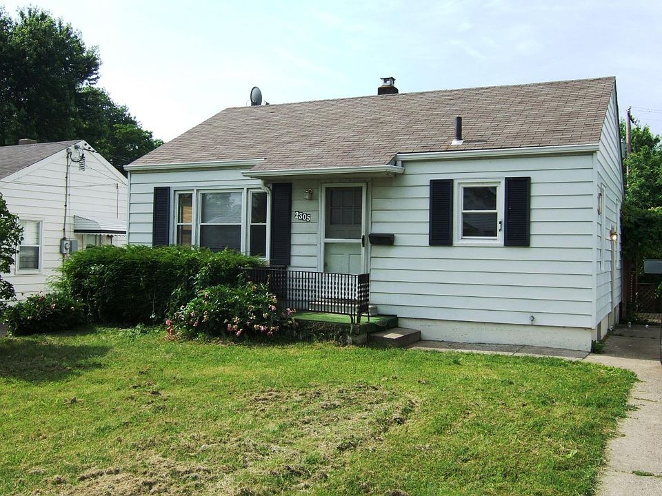 1st image of 2305 Grand Blvd