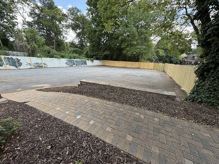 631 Seminole Ave NE #B — Photo 28