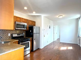44 Richardson St #3F, Brooklyn, NY 11211