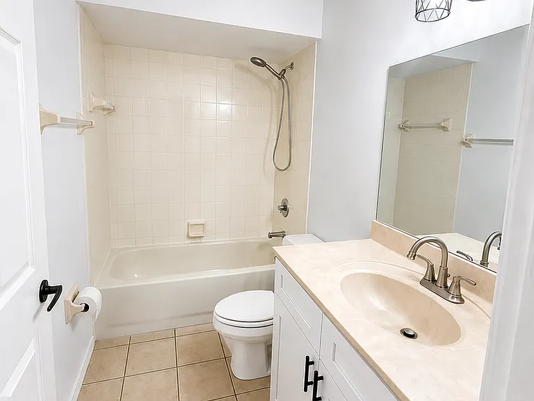 8427 SW 136th St — Photo 14
