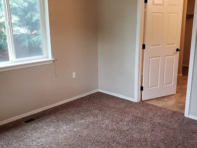 6787 W Irving St — Photo 8