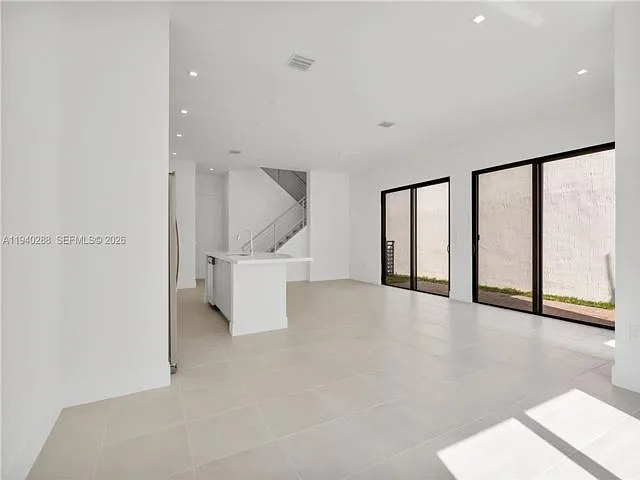 8037 NW 42nd St — Photo 9