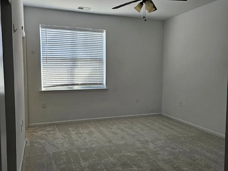 2424 Chancery Ln #306 — Photo 12