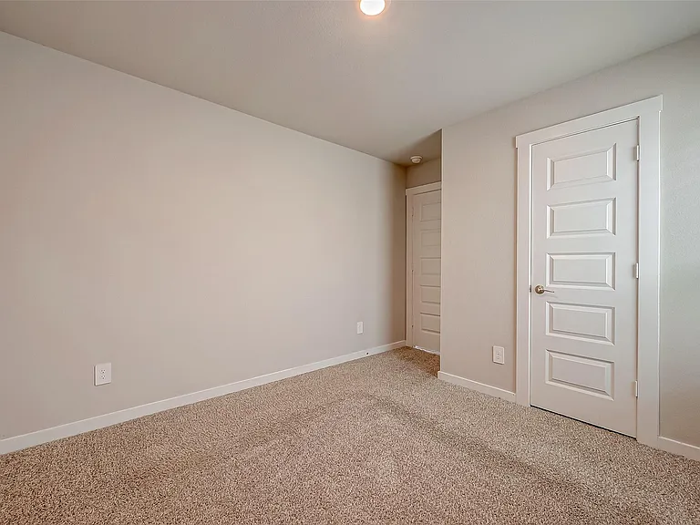 19010 Norbury Park Ln — Photo 21
