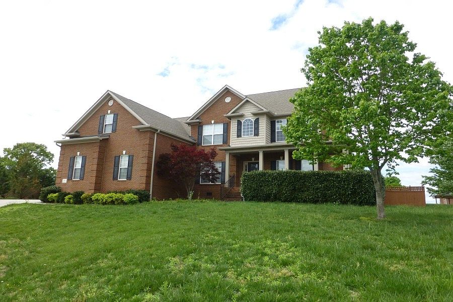 2nd image of 645 Rockwell Farm Ln