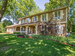 1 Carlisle Rd, Hawthorn Woods, IL 60047
