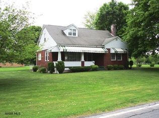 2824 Valley Rd, New Paris, PA 15554