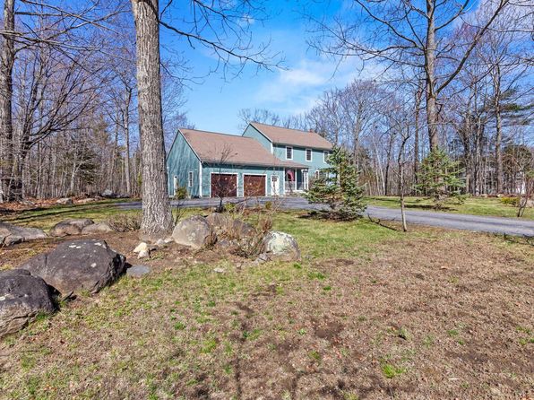 10 Southridge Drive, Standish, ME 04084